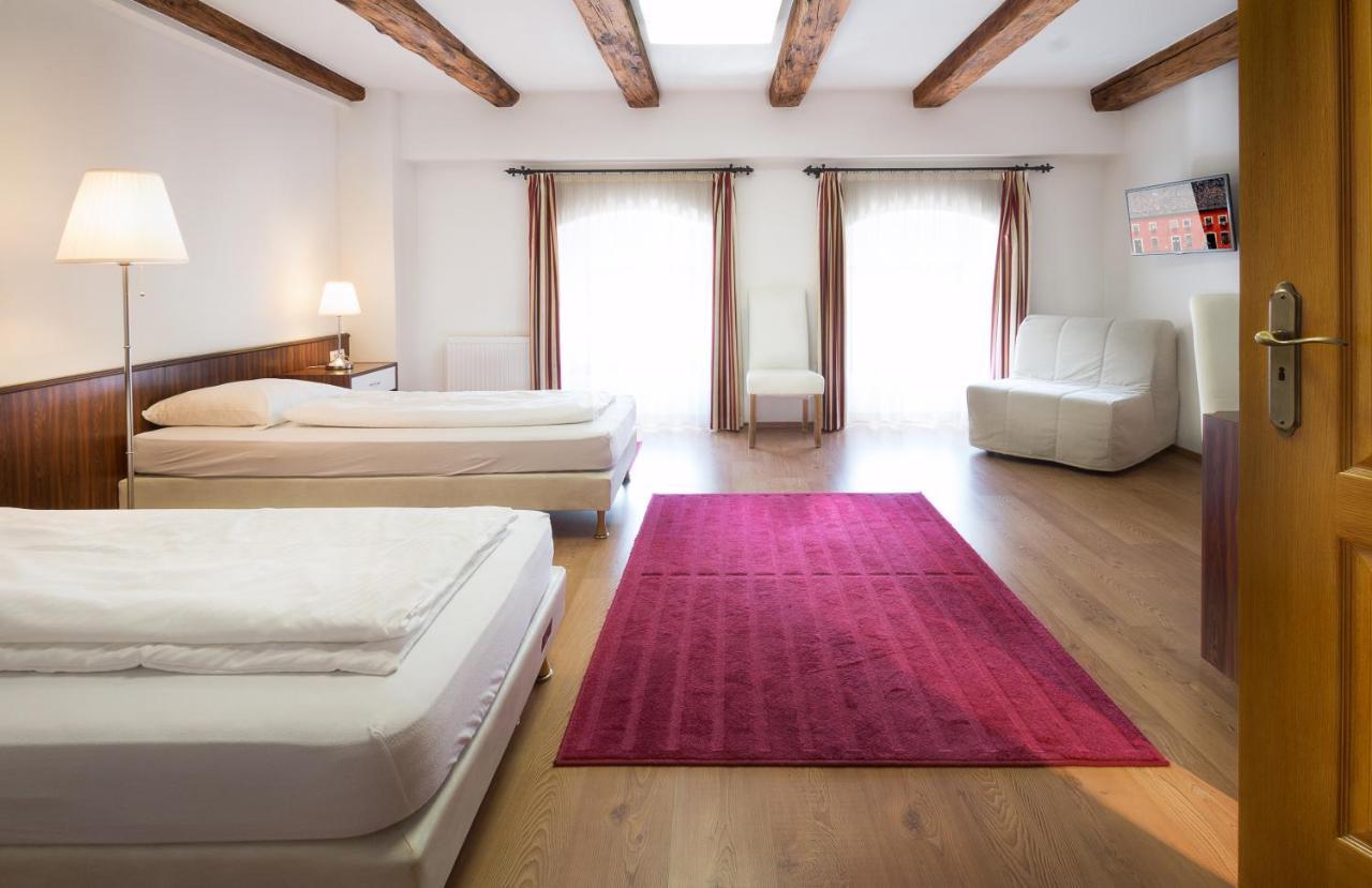 Rubra Panzio Bed & Breakfast Vac Ngoại thất bức ảnh