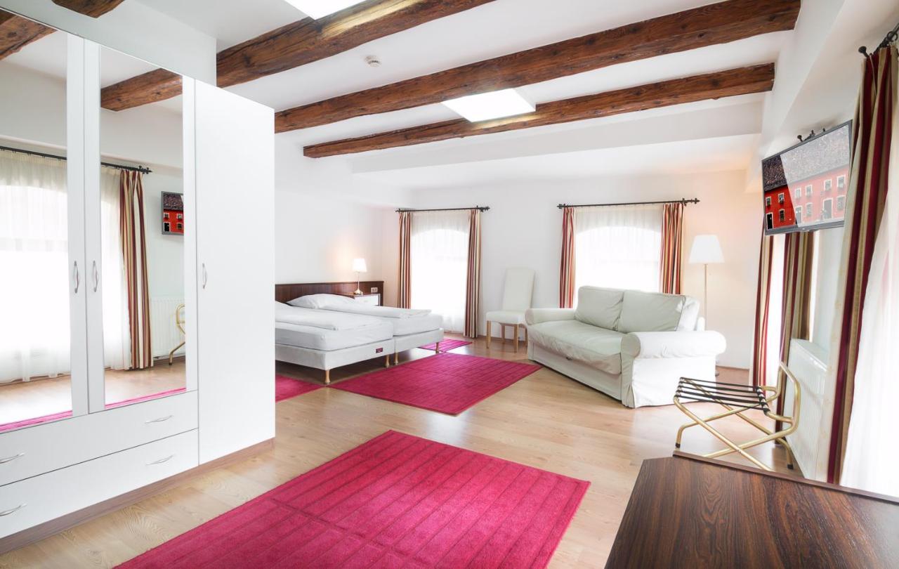Rubra Panzio Bed & Breakfast Vac Ngoại thất bức ảnh